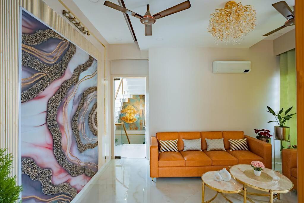 The Sage Villa - Luxury Homestay In 데라둔 외부 사진