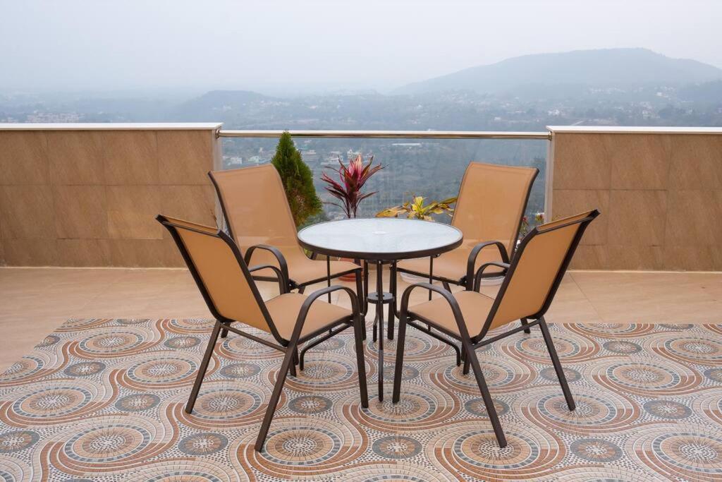 The Sage Villa - Luxury Homestay In 데라둔 외부 사진