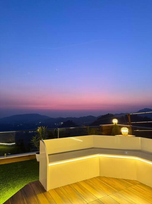 The Sage Villa - Luxury Homestay In 데라둔 외부 사진