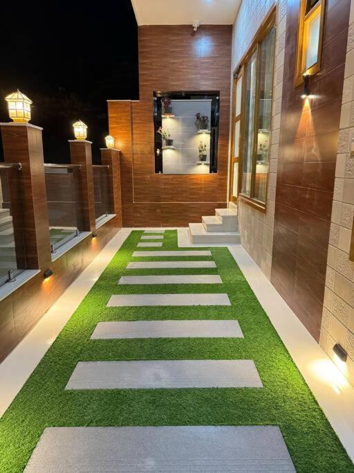 The Sage Villa - Luxury Homestay In 데라둔 외부 사진