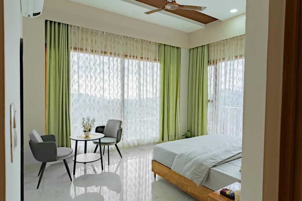 The Sage Villa - Luxury Homestay In 데라둔 외부 사진